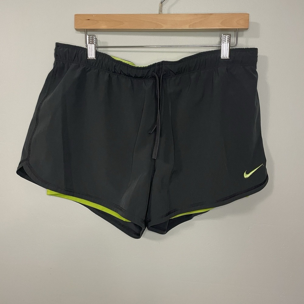 Nike Dri-Fit Black Women's Double Layer Elastic Waist Athletic Shorts Size L